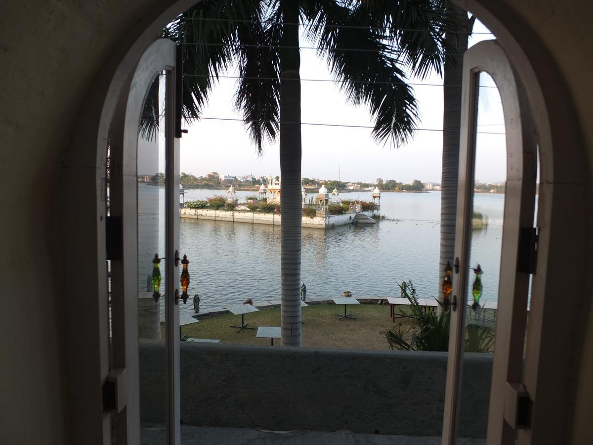 Udai Bilas Palace Dungarpur Екстериор снимка