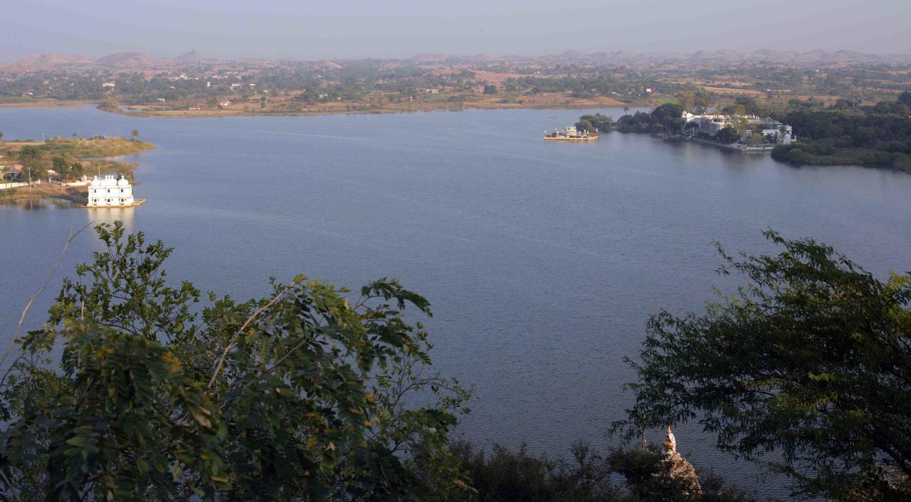 Udai Bilas Palace Dungarpur Екстериор снимка